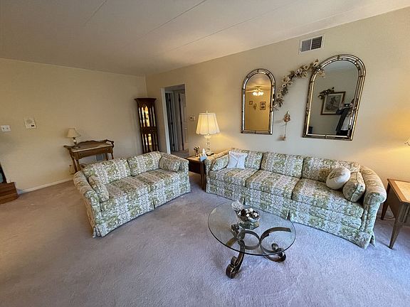 4th image of 4955 134th Pl APT 2C