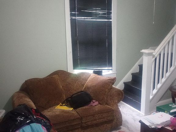 5th image of 46 Jackson St