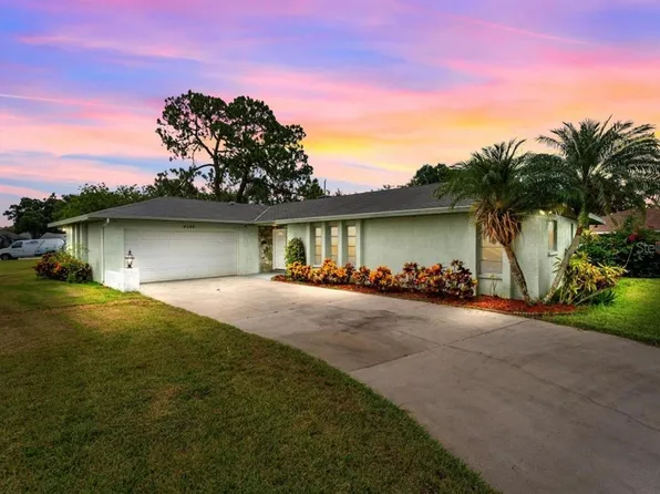 6103 Barnard Rd, Bradenton, FL 34207