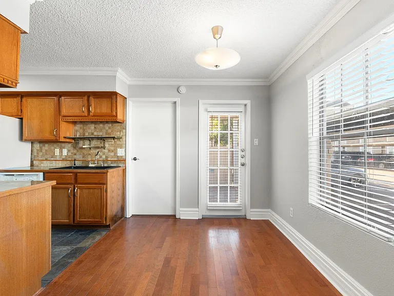 2750 Holly Hall St #901 — Photo 10
