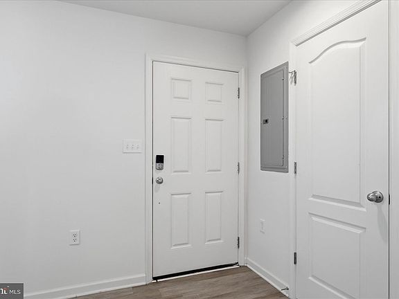 3rd image of 658 Thumper Dr