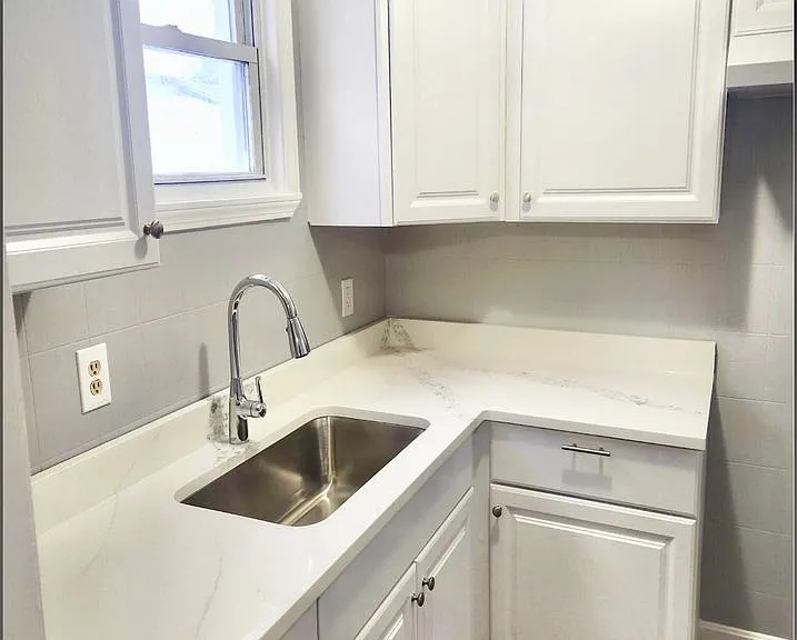 22-24 Lawn Ave #1F — Photo 2