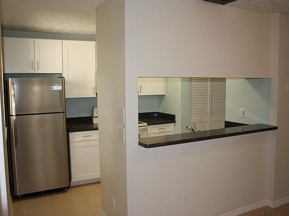 2nd image of 6547 SE Federal Hwy #7101