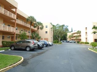8390 Lagos De Campo Blvd APT 103, Tamarac, FL 33321