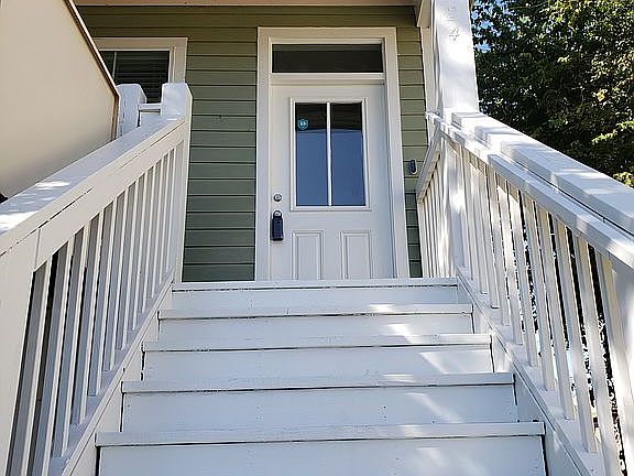 3rd image of 5524 Avenue O