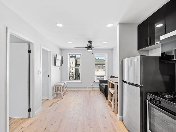 2nd image of 2486 Hughes Ave #5