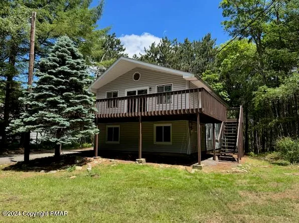 273 Ash Dr, Long Pond, PA 18334