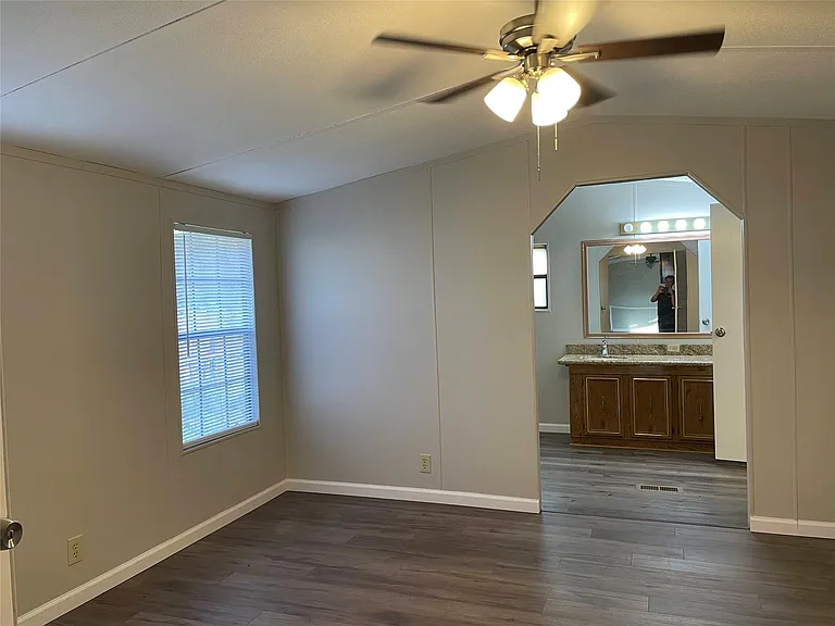 228 Hambrick Rd — Photo 13