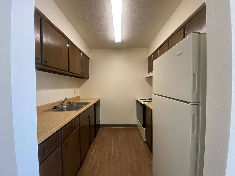 Kimberly Club Apartments — Photo 113