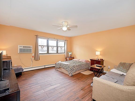 2nd image of 7816 153rd Ave APT B