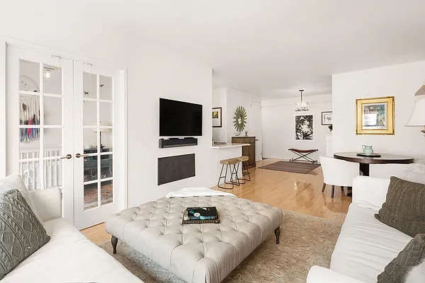 Sold by Compass | media 3