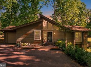 214 Sand Trap Ln, Locust Grove, VA 22508