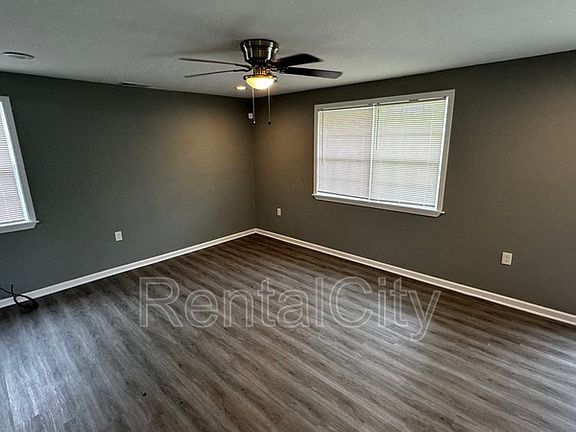 3rd image of 2926 Southwall St