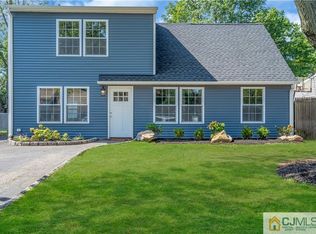 45 Washington Ave, Iselin, NJ 08830