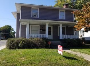 2045 S 6th St, Springfield, IL 62703