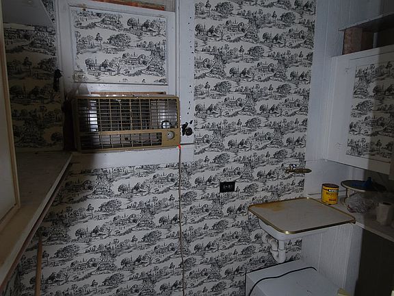 Back house, pantry area