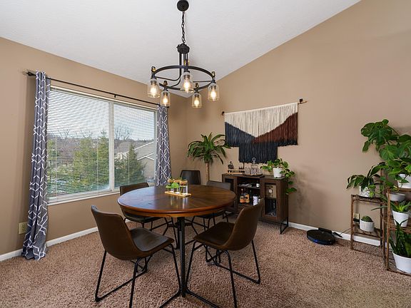 3rd image of 2126 Carrick Ct Unit 301