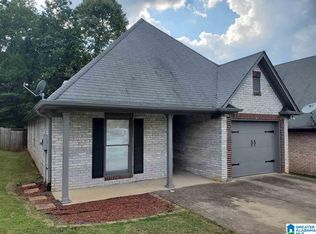137 Springdale Dr, Gardendale, AL 35071
