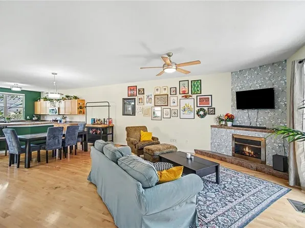 4561 Madison Ave, Kansas City, MO 64111