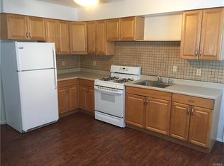 4 Highland Pl, West Nyack, NY 10994