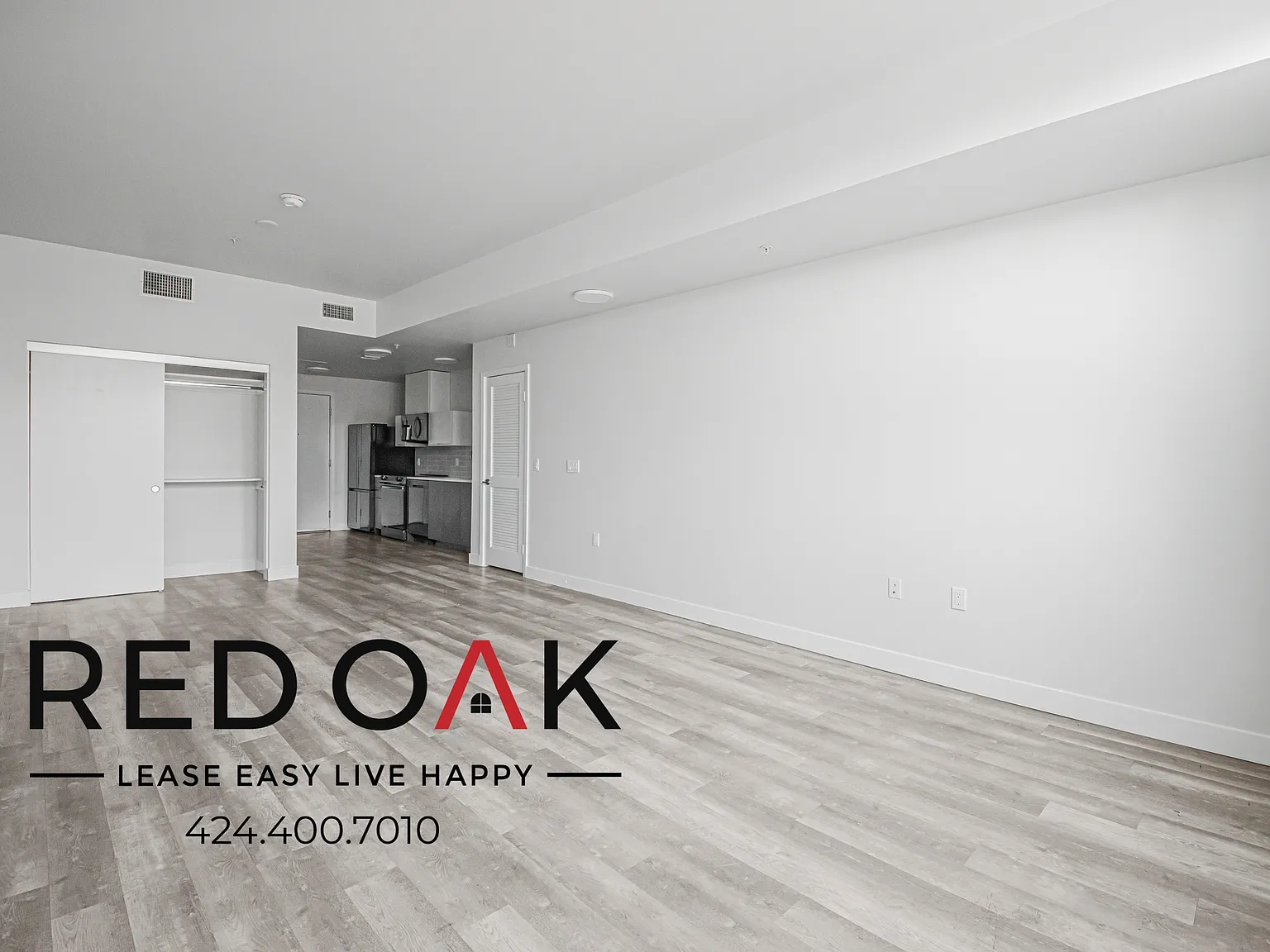 ~6 Weeks Free~ Incredible Studio Featuring Eat-In Kitchen With Stainless Appliances, Stunning Vie... — Photo 2
