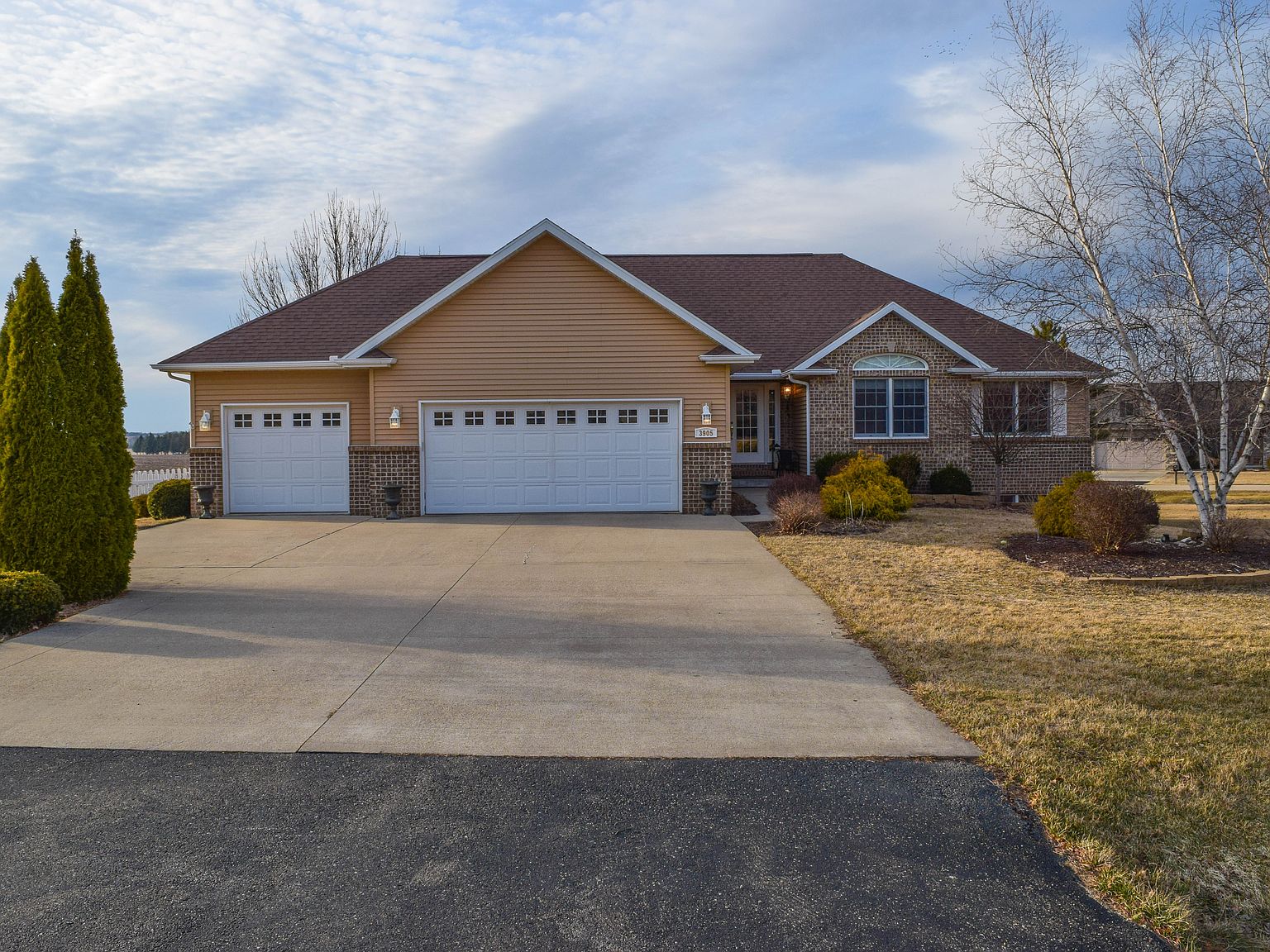 3905 15th Ave, Sterling, IL 61081 Zillow