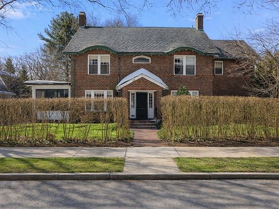 2nd image of 22 Windsor Rd