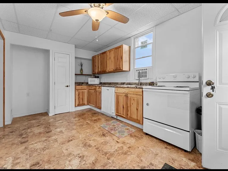 600 E Park Ave #1 — Photo 9