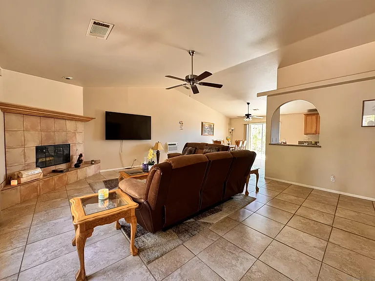 12749 Deodar Ave — Photo 4