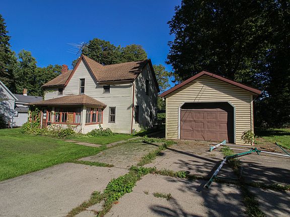 2nd image of 222 N Rowland St