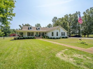 1725 Woods Rd, Crump, TN 38310