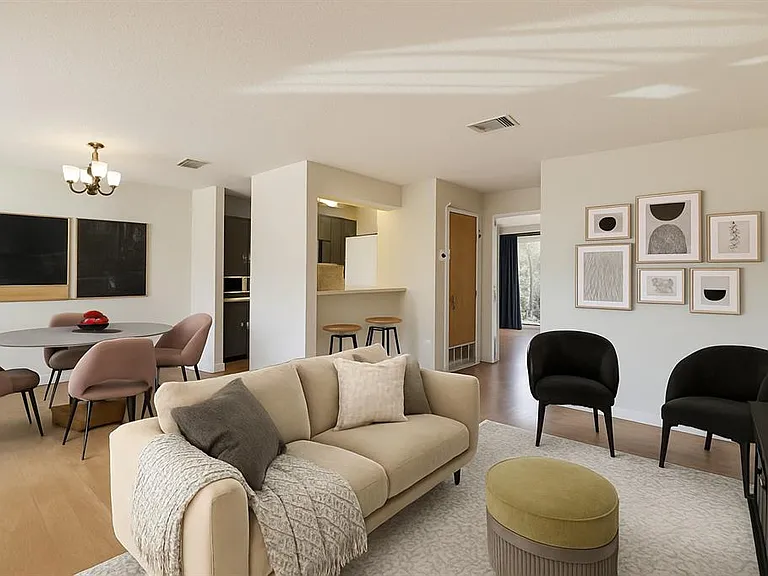 500 E Riverside Dr #216 — Photo 4