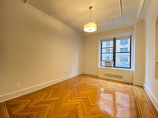 5th image of 1100 Madison Ave APT 3E