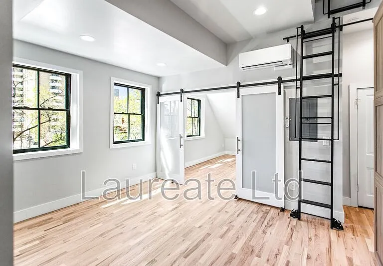 2224 E 14th Ave #6 — Photo 8