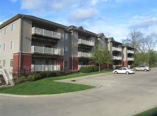 470 N 1st Ave APT 105, Iowa City, IA 52245