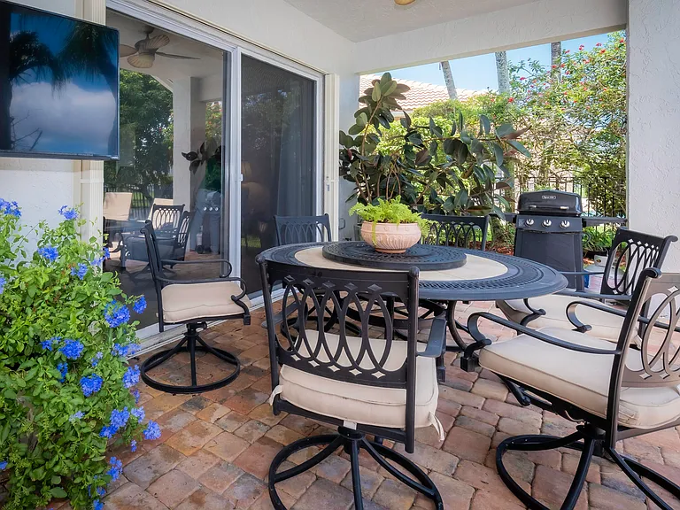 10849 Bal Harbor Dr — Photo 58