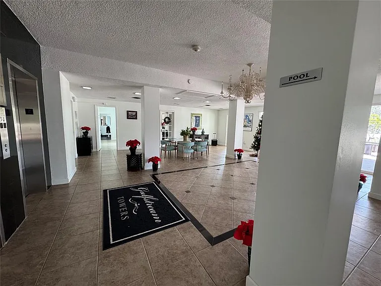 33 S Gulfstream Ave #409 — Photo 16