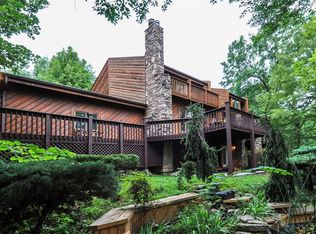 18180 Rieger Rd, Chesterfield, MO 63005