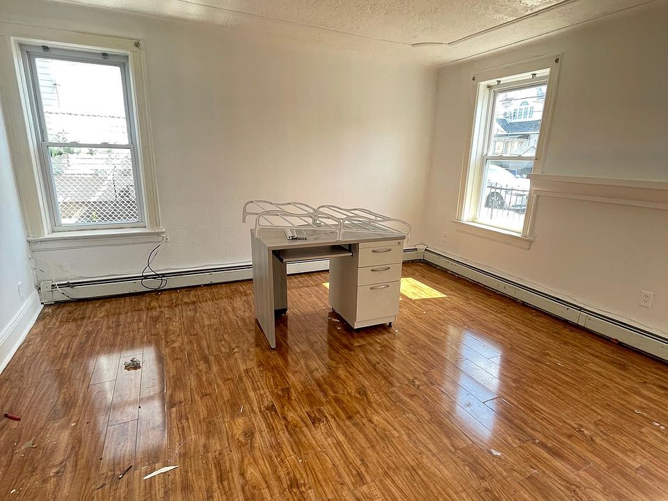1st image of 307 Norway Ave #1