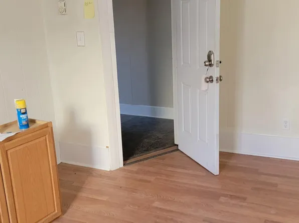 224 N 2nd St #4, Millville, NJ 08332