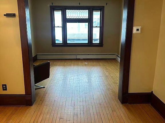 4th image of 1428 Sherburne Ave