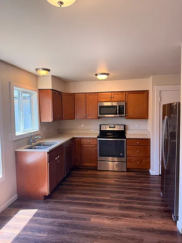 1030 E Fairhaven Ave #B Photo 1