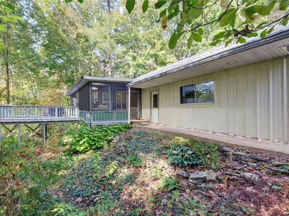 215 Avery Trl, Dahlonega, GA 30533