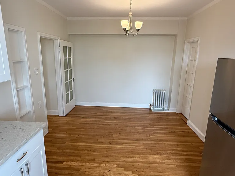 250 Point Lobos Ave #402 — Photo 9