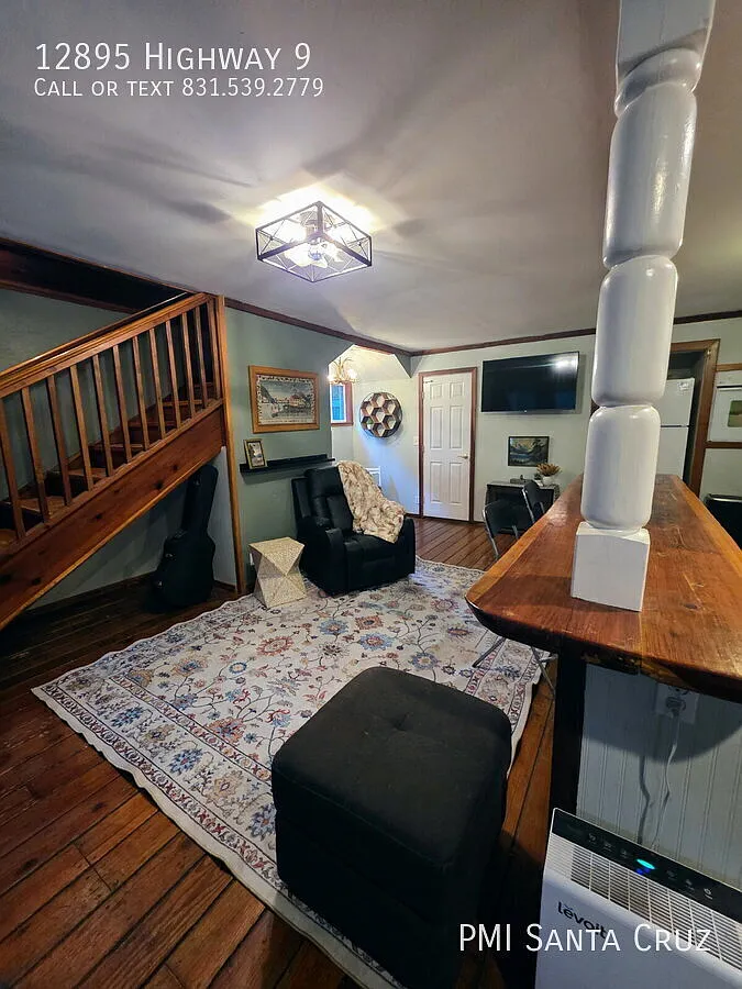Coming Soon! The Carriage House Furnished 2 Bedroom + Office In Beautiful Boulder Creek All Utili... — Photo 3