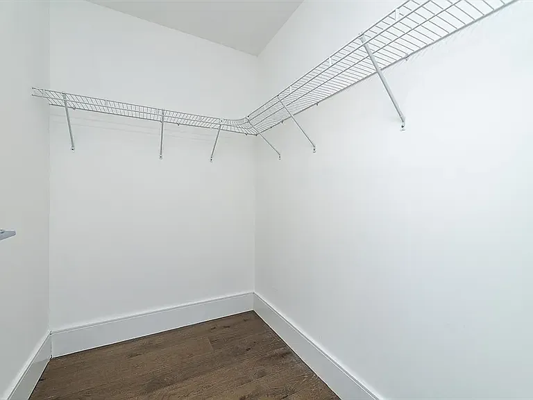 214 Market St #203D — Photo 7