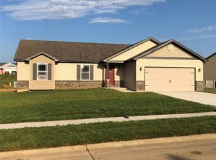 427 Meadow Spring Dr, Troy, MO 63379