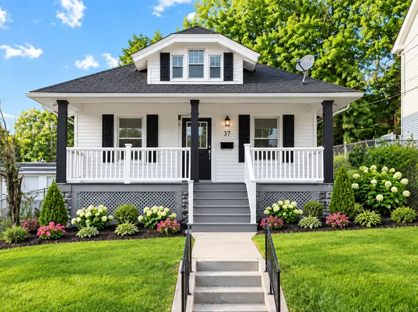 97 Wall St, Waterbury, CT 06705