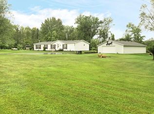 5338 Lewis Rd, Beaverton, MI 48612