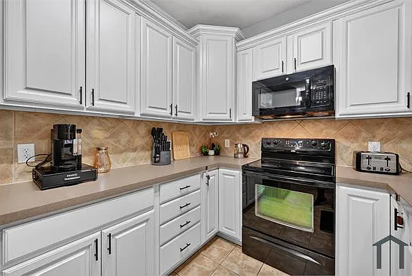154B Castleridge Dr #B — Photo 16